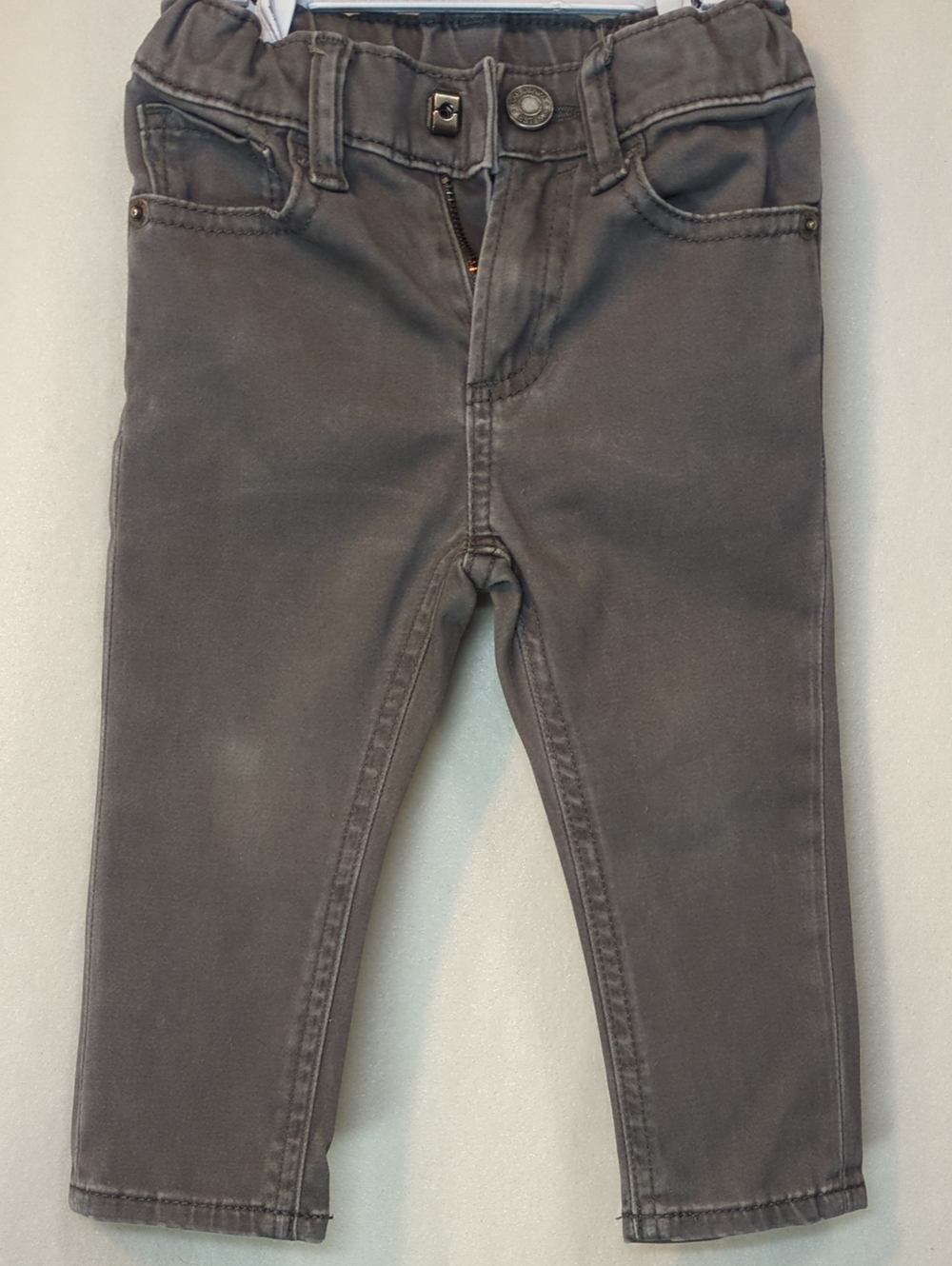 GAP Skinny Jeans in Washed Gray